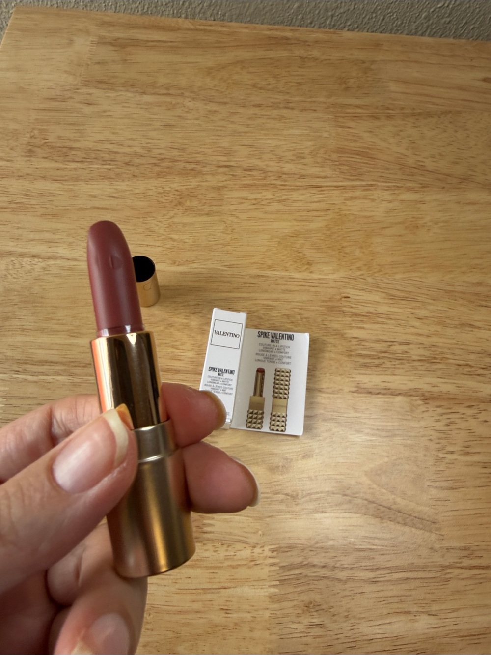 Valentino 134R Mini Spike Matte Lipstick NIB - Picture 11 of 13